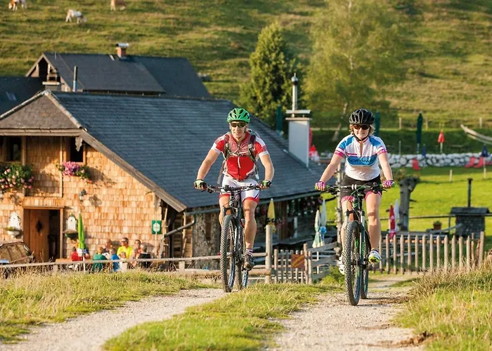 霍费巴乌古特酒店 招待所