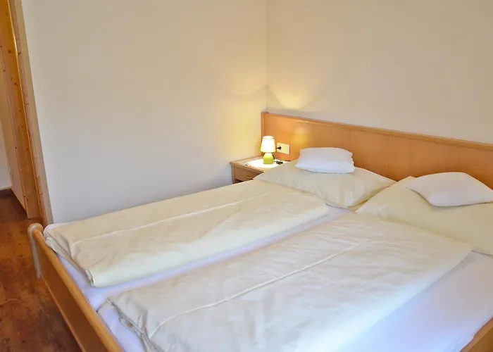 霍费巴乌古特酒店 招待所